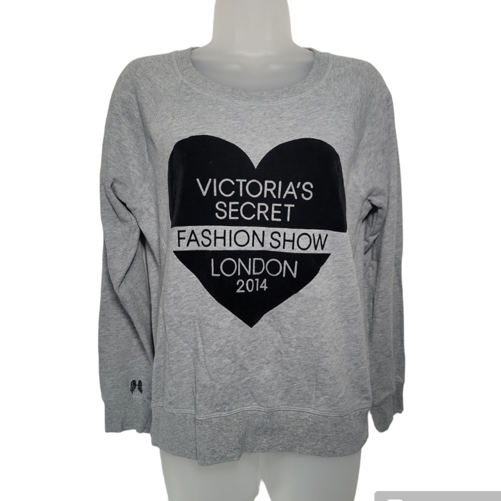 Victorias Secret Medium London Fashion Show Sweatshirt Gray Ariana Grande EUC